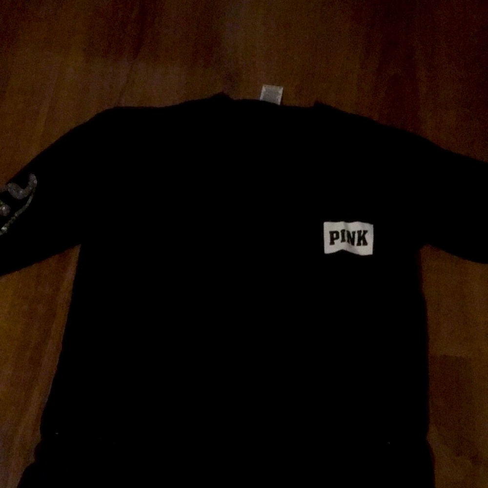 Black longsleeve Pink